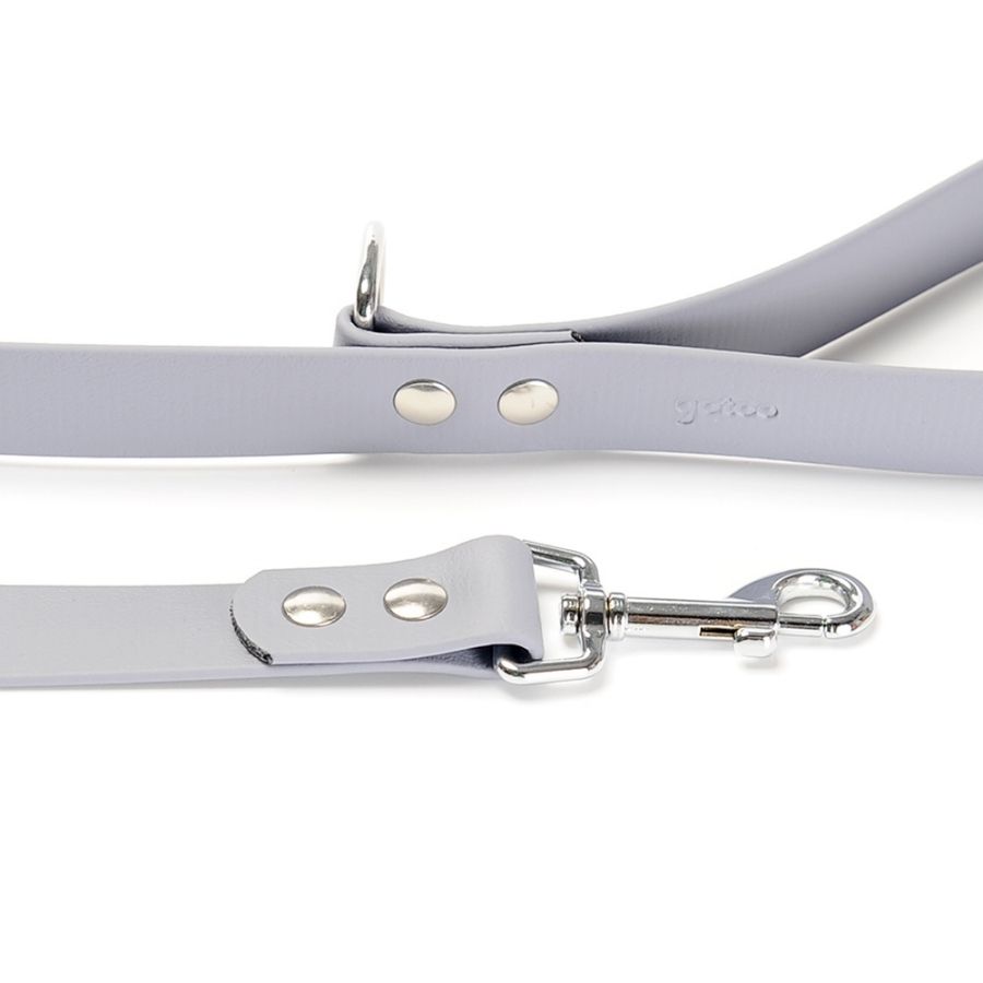 Correa gris impermeable con anilla portabolsas para perros, , large image number null